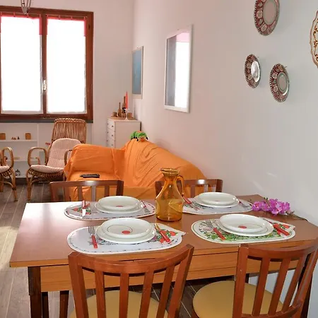 House Esperia By Holiday World